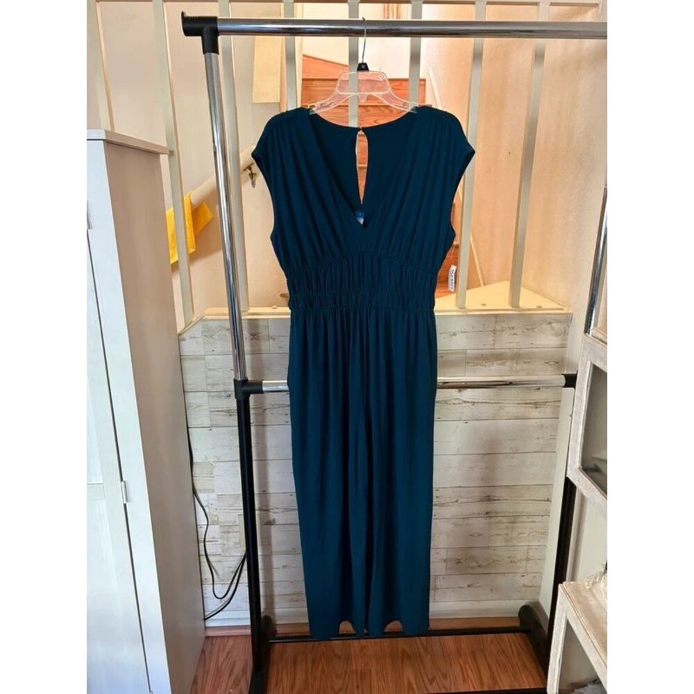 Old Navy V-Neck Jumpsuit Medium